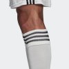 Adidas getry piłkarskie Real Madryt DH3374 Adidas getry piłkarskie Real Madryt DH3374